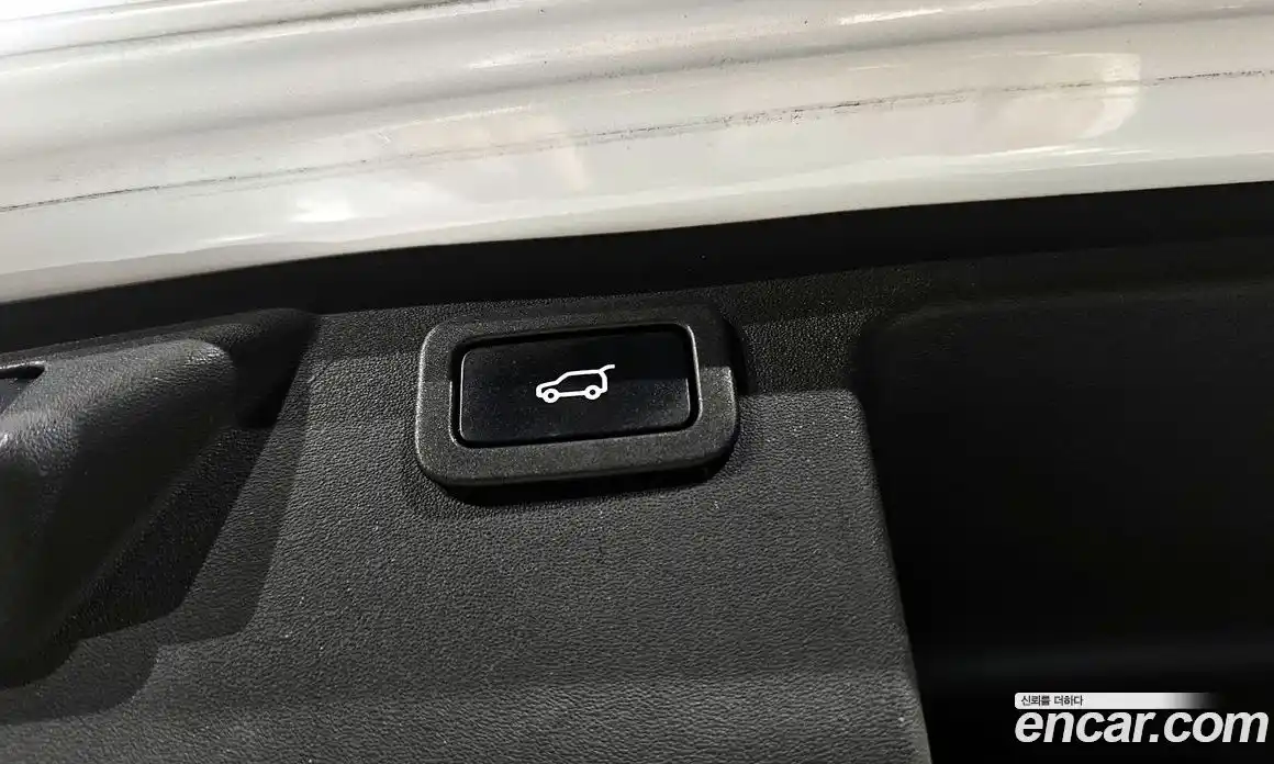 Land Rover Discovery Sport 2017 2.0 Автомат в Москве № 166363, фото 11