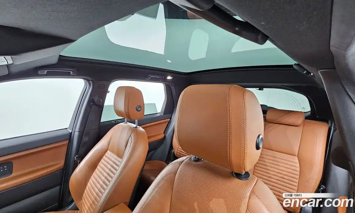 Land Rover Discovery Sport 2017 2.0 Автомат в Москве № 166363, фото 13