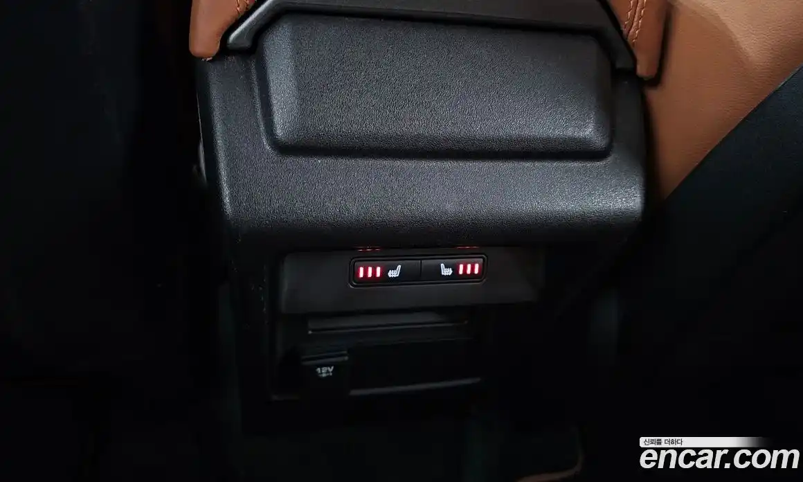 Land Rover Discovery Sport 2017 2.0 Автомат в Москве № 166363, фото 16