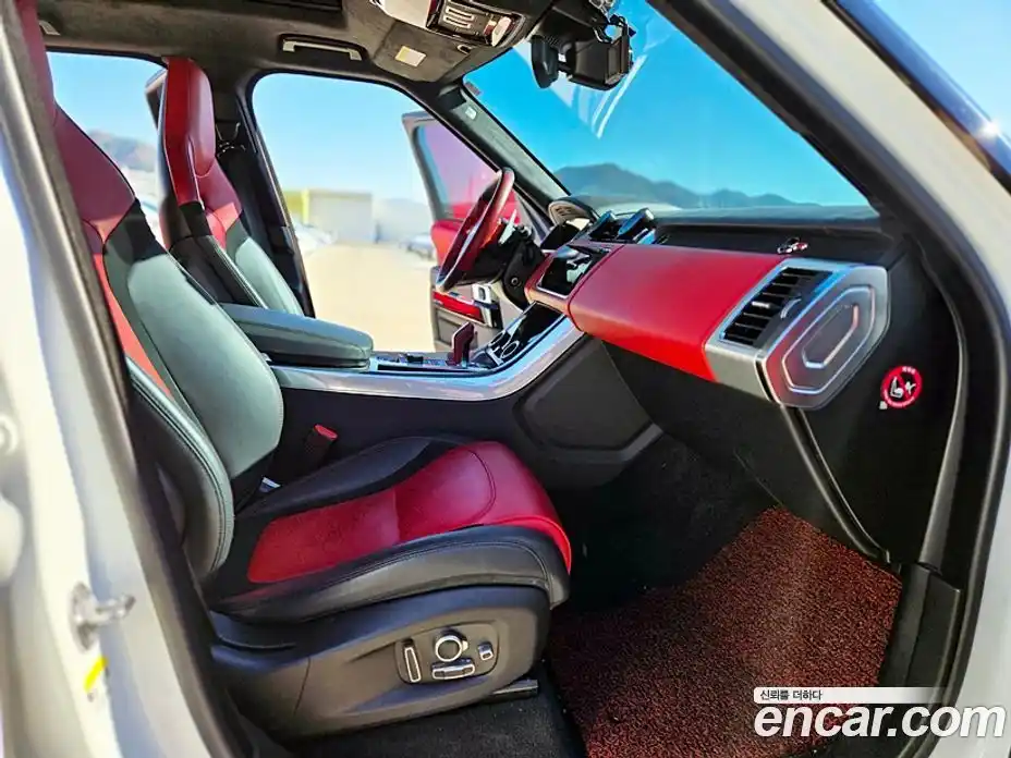 Land Rover Range-Rover Sport 2018 5.0 Автомат в Москве № 166748, фото 16