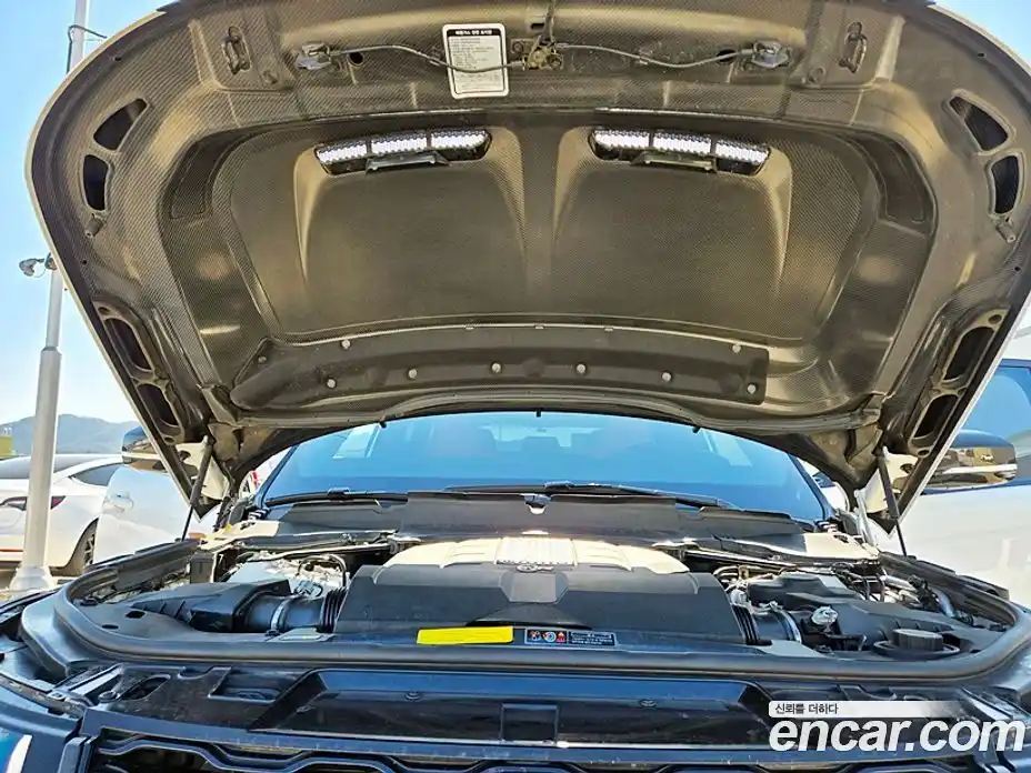 Land Rover Range-Rover Sport 2018 5.0 Автомат в Москве № 166748, фото 17