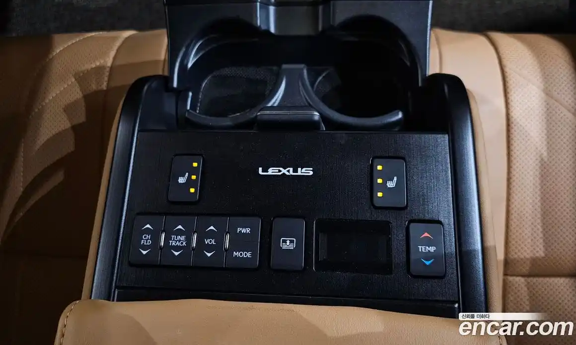 Lexus ES 2022 2.5 Автомат в Москве № 168217, фото 7