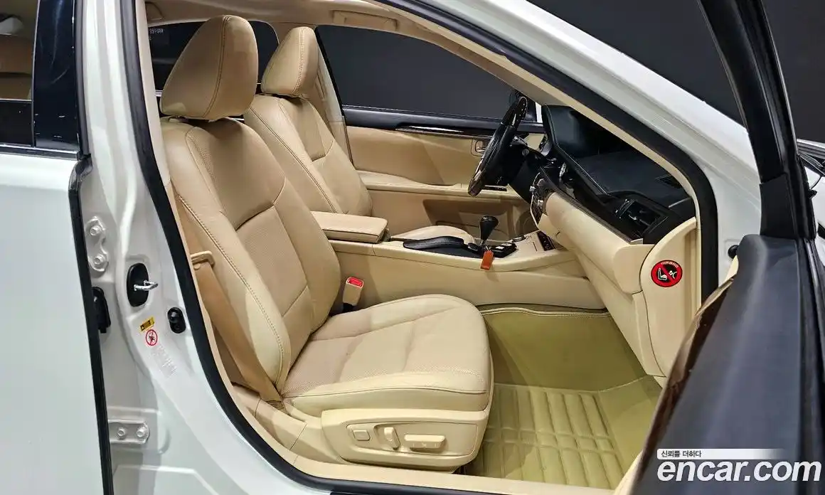 Lexus ES 2013 3.5 Автомат в Москве № 168230, фото 9