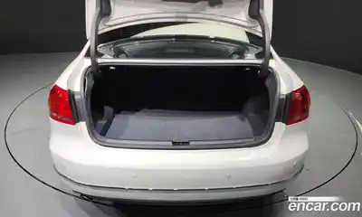 Volkswagen Passat 2015 1.8 Автомат в Москве № 168925, миниатюра 11