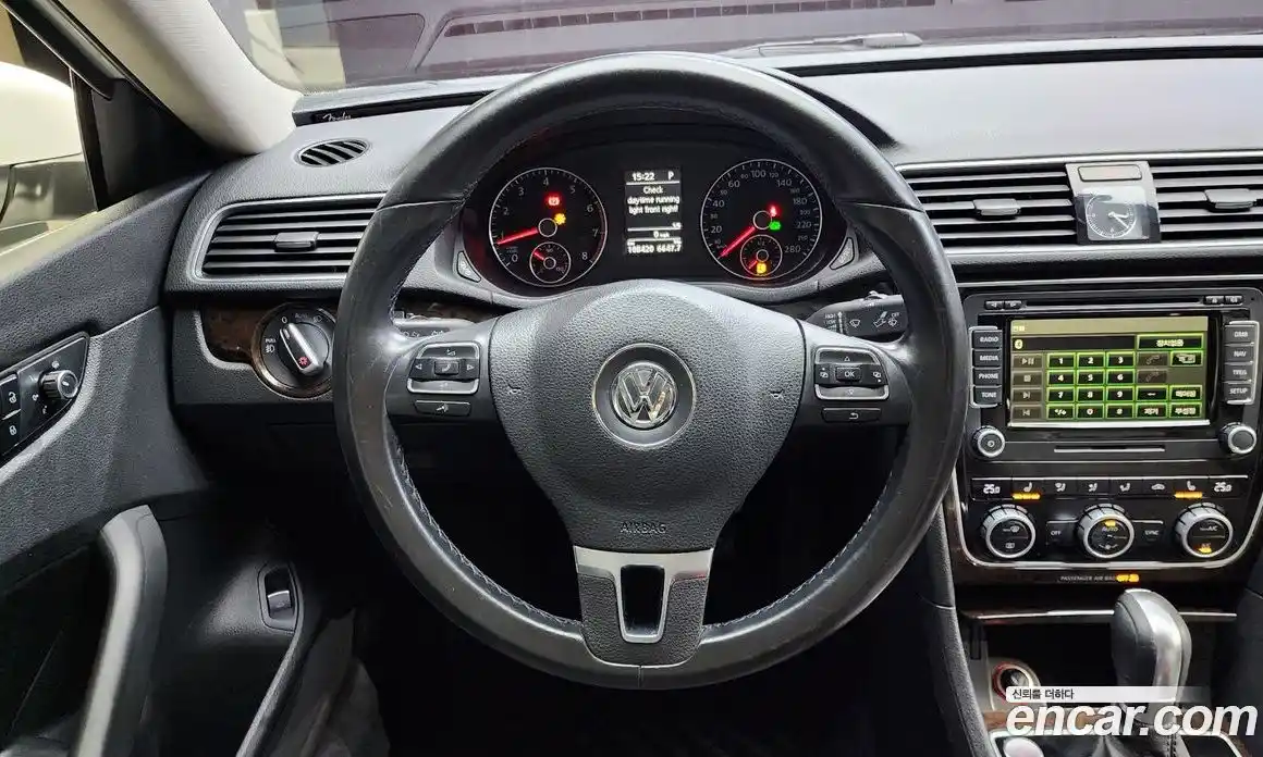 Volkswagen Passat 2015 1.8 Автомат в Москве № 168925, фото 19