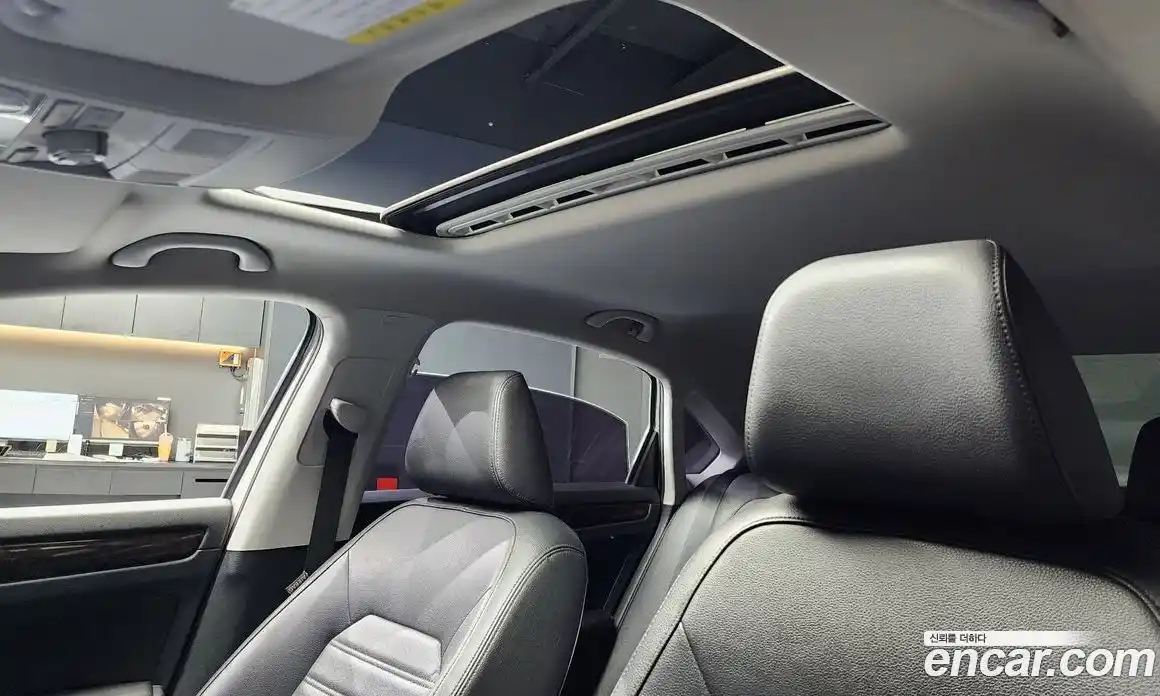 Volkswagen Passat 2015 1.8 Автомат в Москве № 168925, фото 20