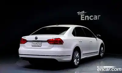 Volkswagen Passat 2015 1.8 Автомат в Москве № 168925, миниатюра 7