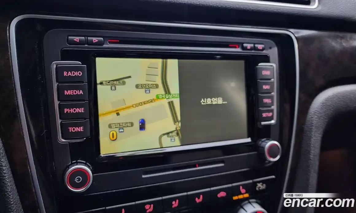 Volkswagen Passat 2015 1.8 Автомат в Москве № 168925, фото 10