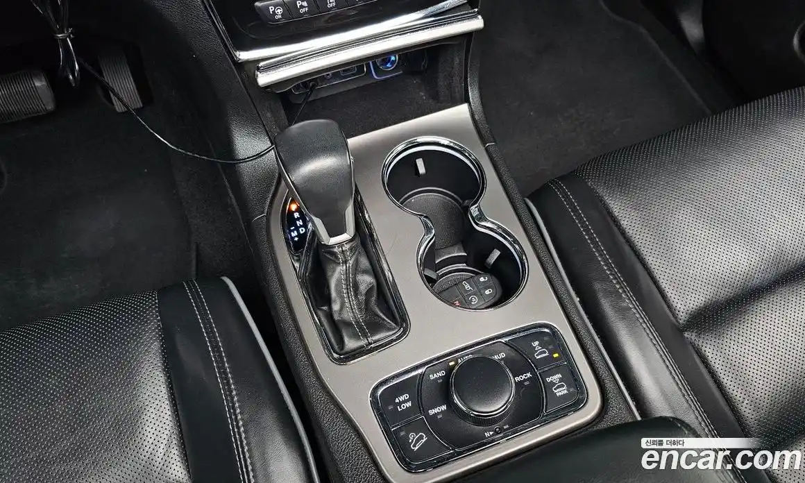 Jeep Cherokee 2021 3.6 Автомат в Москве № 169602, фото 10