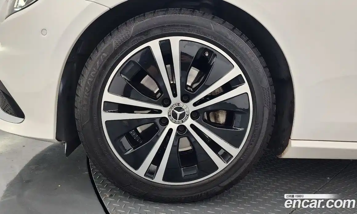 Mercedes-Benz E-Class 2021 2.0 Автомат в Москве № 179911, фото 19