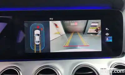 Mercedes-Benz E-Class 2021 2.0 Автомат в Москве № 179911, миниатюра 4