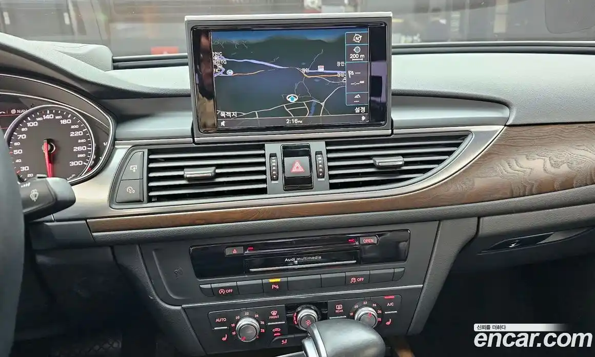 Audi A6 2015 2.0 Автомат в Москве № 182516, фото 17