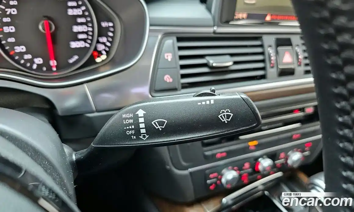 Audi A6 2015 2.0 Автомат в Москве № 182516, фото 10