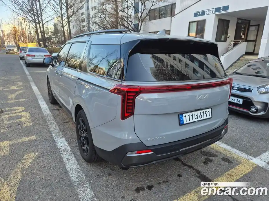 Kia Canival 2025 1.6 Автомат в Москве № 18256, фото 6