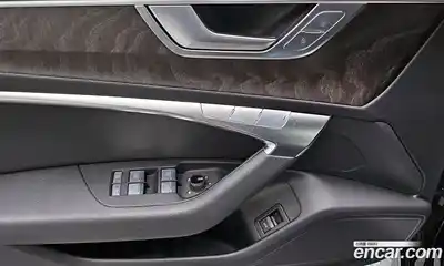 Audi A6 2023 2.0 Автомат в Москве № 188144, миниатюра 2