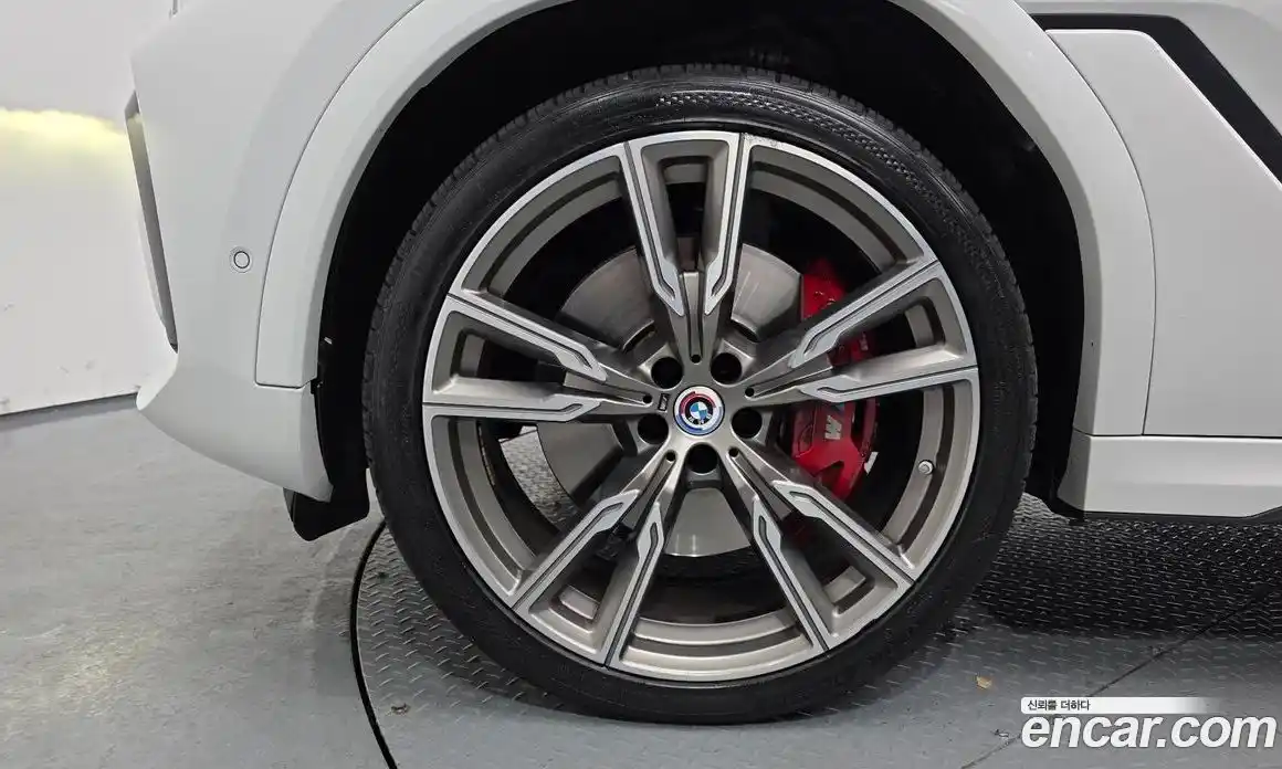 BMW X6 2023 4.4 Автомат в Москве № 189553, фото 10