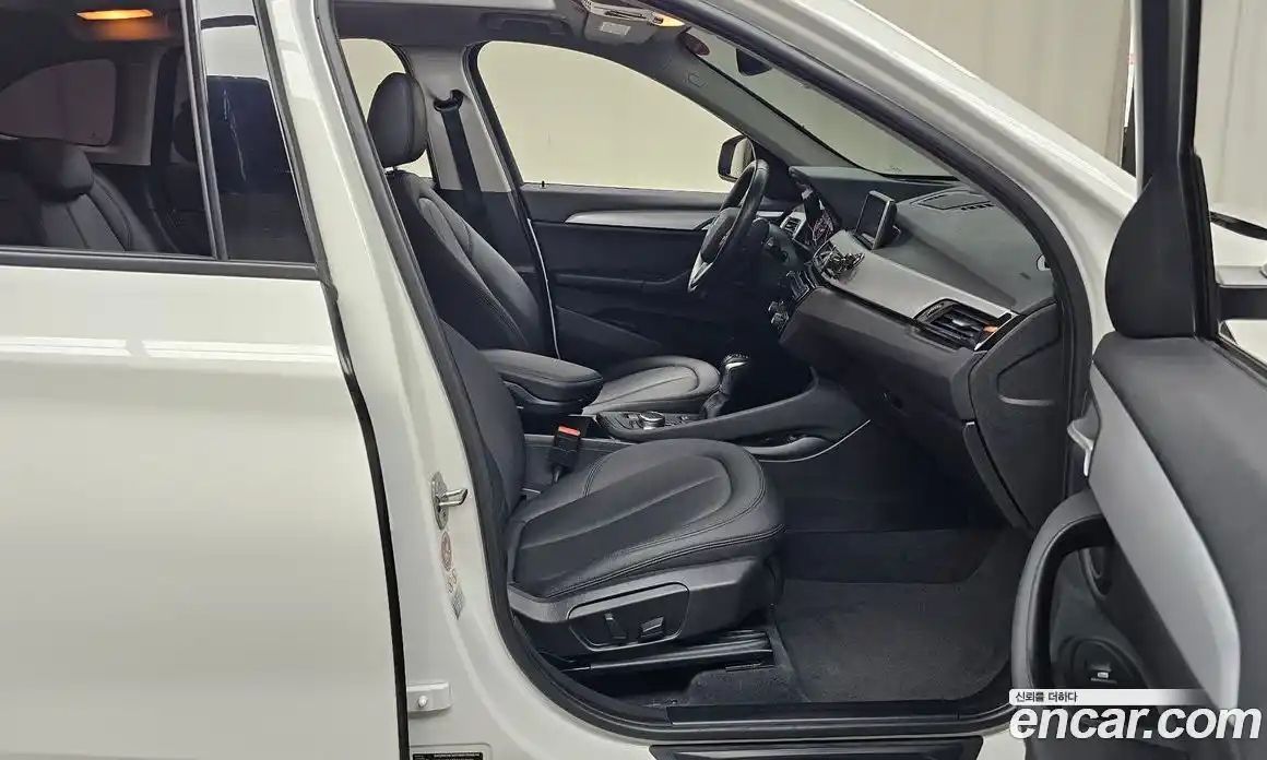 BMW X1 2016 2.0 Автомат в Москве № 192383, фото 11