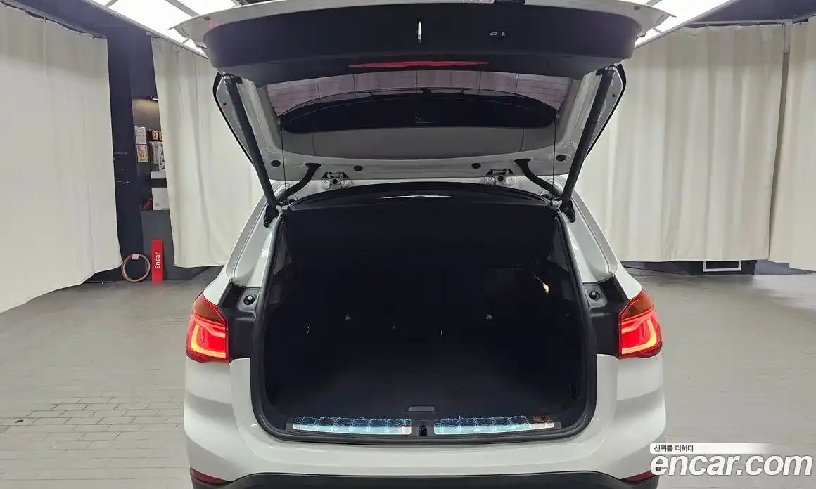 BMW X1 2016 2.0 Автомат в Москве № 192383, фото 15