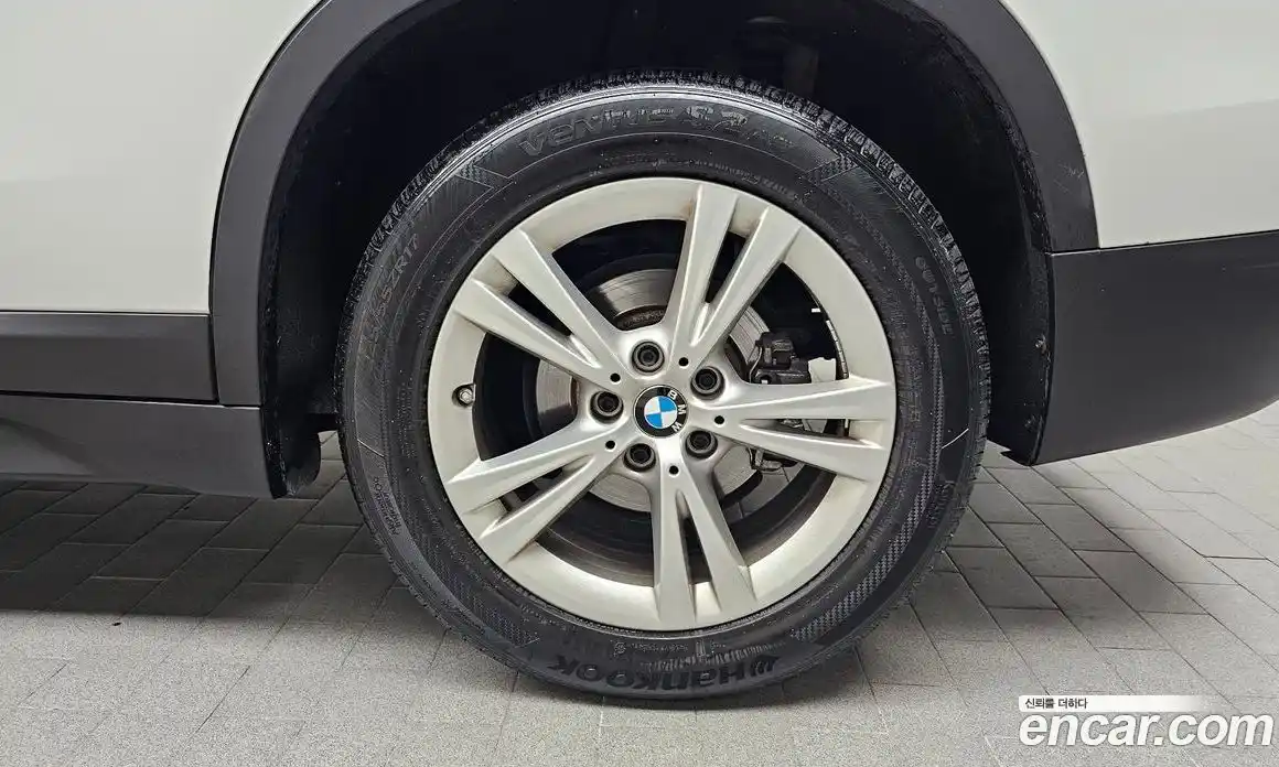 BMW X1 2016 2.0 Автомат в Москве № 192383, фото 17