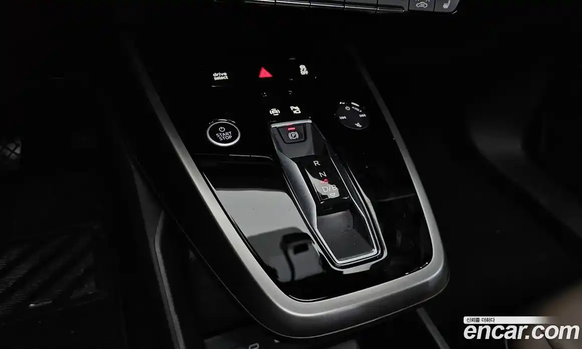 Audi Q4 e-tron 2023 0.2 Автомат в Москве № 192539, фото 12