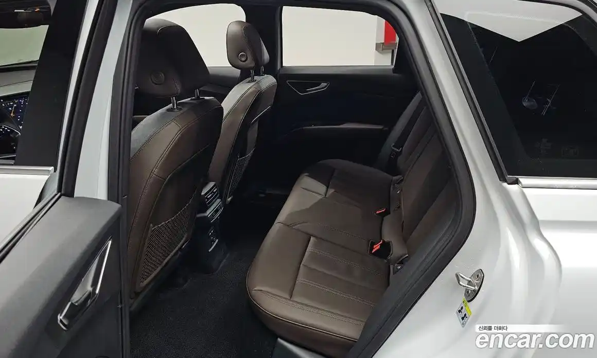 Audi Q4 e-tron 2023 0.2 Автомат в Москве № 192539, фото 13