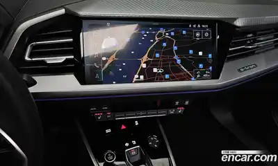 Audi Q4 e-tron 2023 0.2 Автомат в Москве № 192539, миниатюра 9