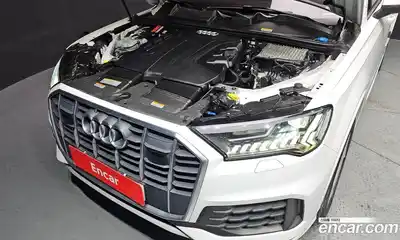 Audi Q7 2021 3.0 Автомат в Москве № 196421, миниатюра 10