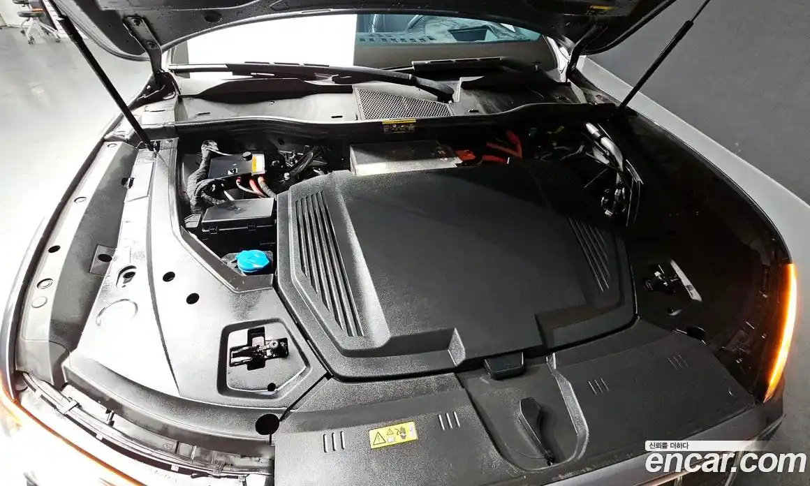 Audi e-tron 2020 0.2 Автомат в Москве № 196445, фото 14