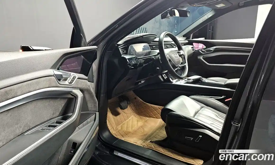 Audi e-tron 2020 0.2 Автомат в Москве № 196445, фото 20