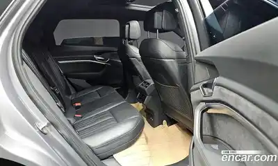 Audi e-tron 2020 0.2 Автомат в Москве № 196445, миниатюра 2