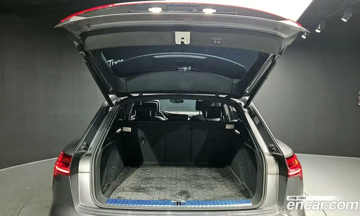 Audi e-tron 2020 0.2 Автомат в Москве № 196445, фото 4