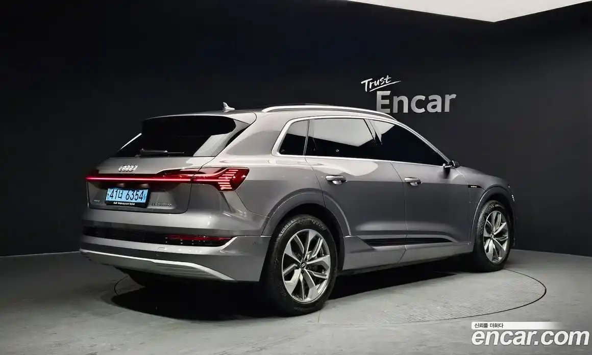 Audi e-tron 2020 0.2 Автомат в Москве № 196445, фото 5