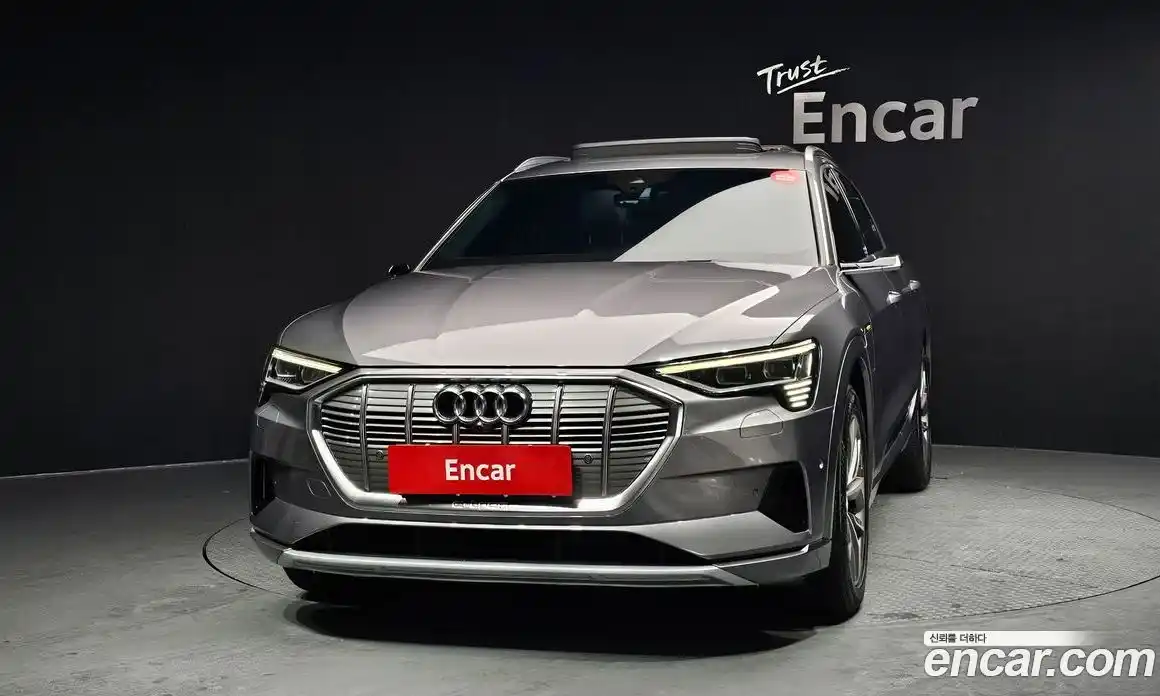 Audi e-tron 2020 0.2 Автомат в Москве № 196445, фото 10