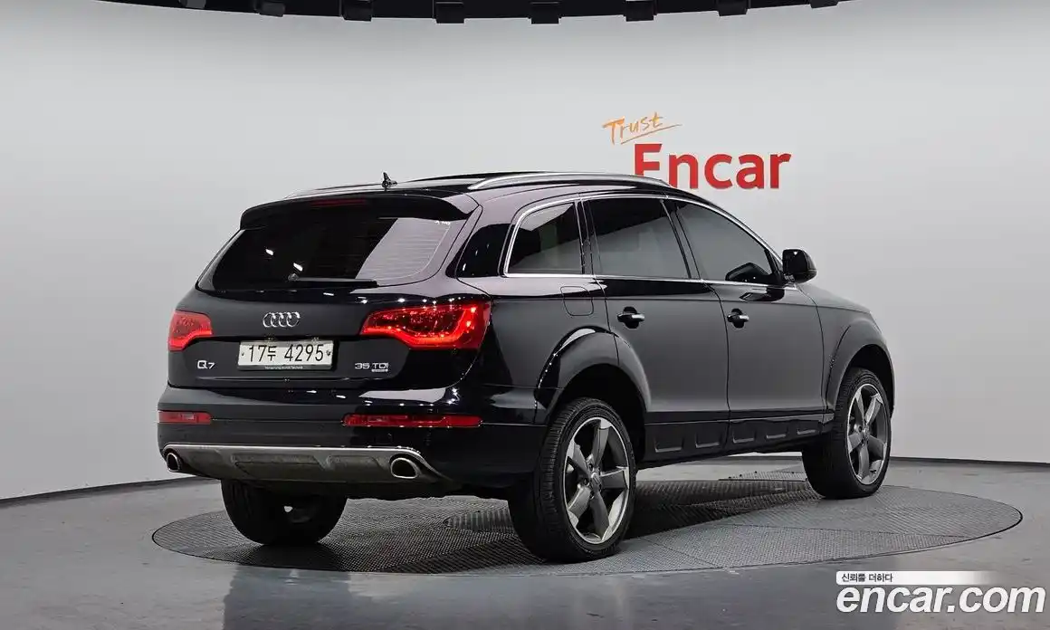 Audi Q7 2015 3.0 Автомат в Москве № 196519, фото 1