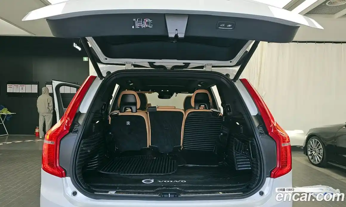 Volvo XC90 2022 2.0 Автомат в Москве № 196967, фото 17