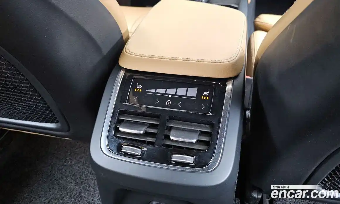 Volvo XC90 2022 2.0 Автомат в Москве № 196967, фото 20