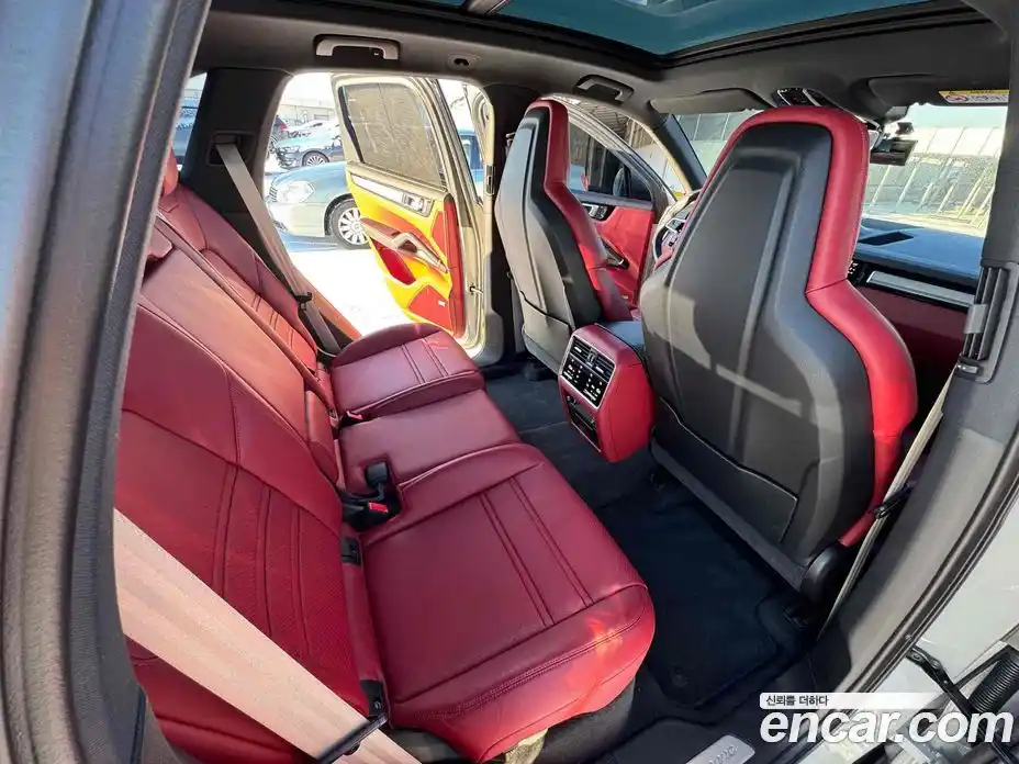 Porsche Cayenne 2023 3.0 Автомат в Москве № 197281, фото 11