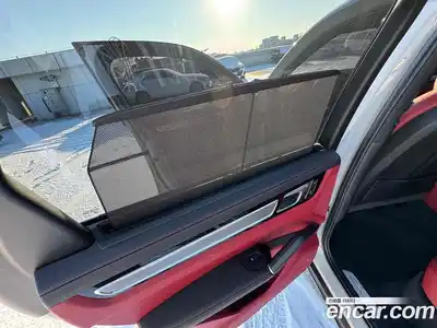 Porsche Cayenne 2023 3.0 Автомат в Москве № 197281, миниатюра 3