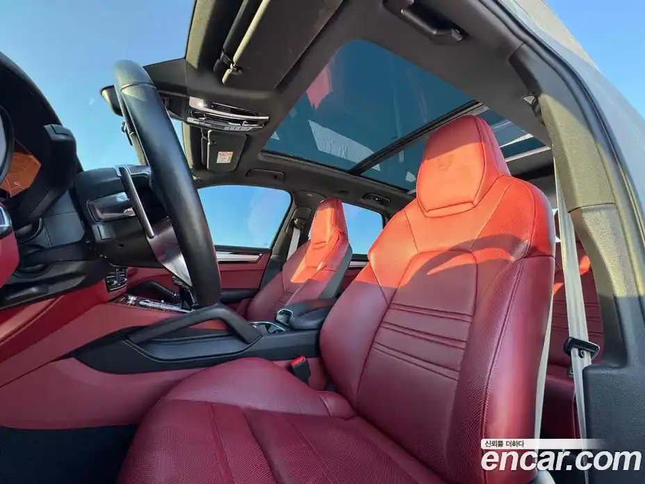 Porsche Cayenne 2023 3.0 Автомат в Москве № 197281, фото 9