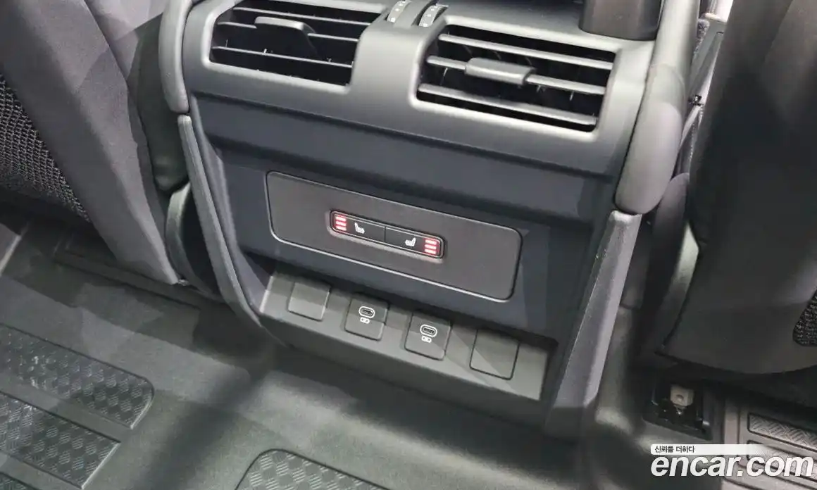 Land Rover Defender 2025 2.0 Автомат в Москве № 198074, фото 1