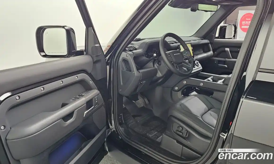 Land Rover Defender 2025 2.0 Автомат в Москве № 198074, фото 18