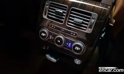 Land Rover Range-Rover 2016 4.4 Автомат в Москве № 198159, миниатюра 11