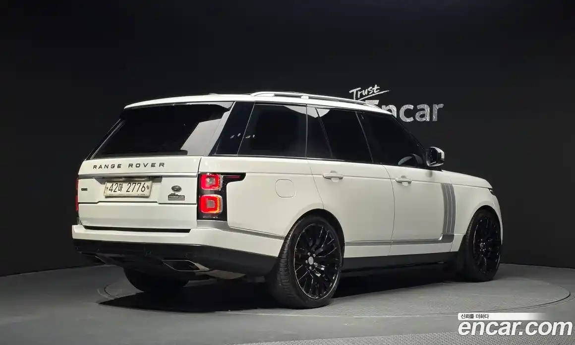 Land Rover Range-Rover 2016 4.4 Автомат в Москве № 198159, фото 17