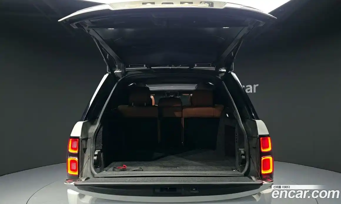 Land Rover Range-Rover 2016 4.4 Автомат в Москве № 198159, фото 5