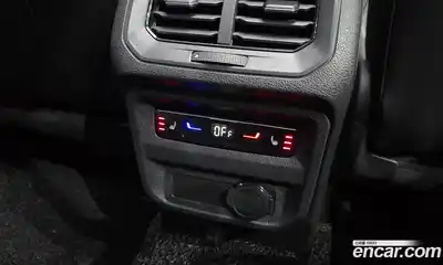 Volkswagen Tiguan 2023 2.0 Автомат в Москве № 198972, миниатюра 12