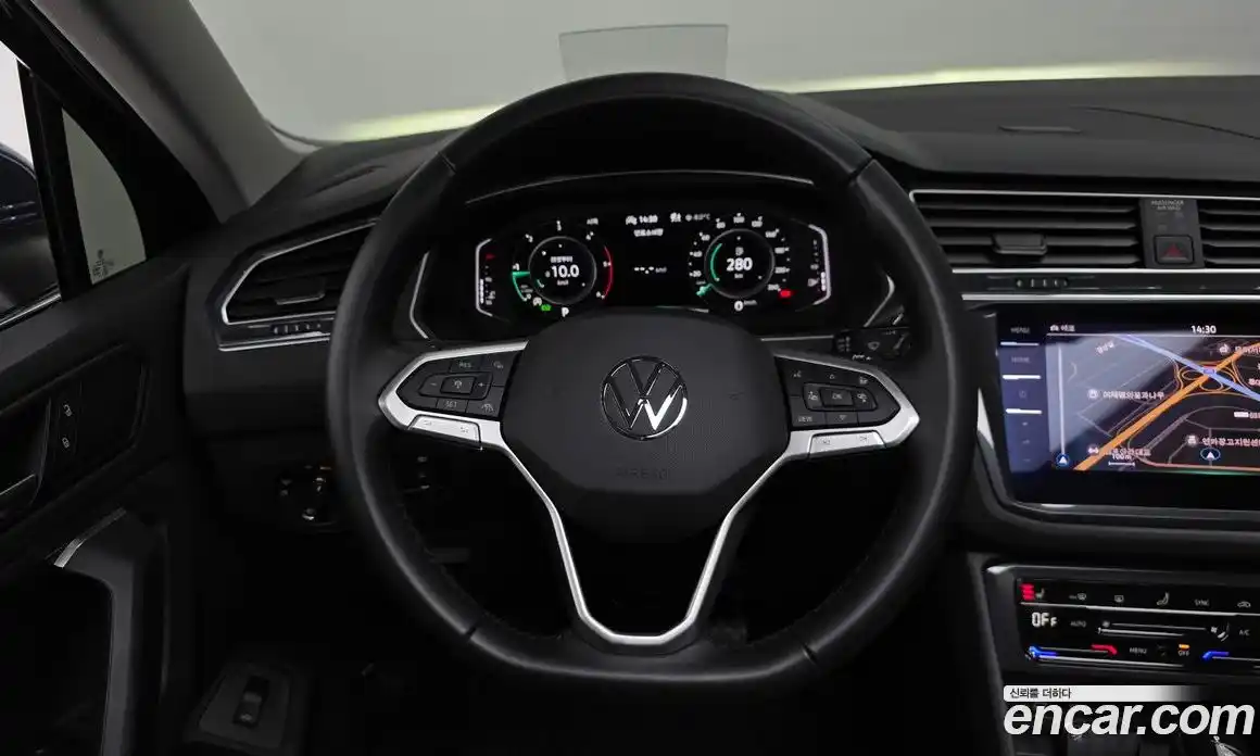 Volkswagen Tiguan 2023 2.0 Автомат в Москве № 198972, фото 13