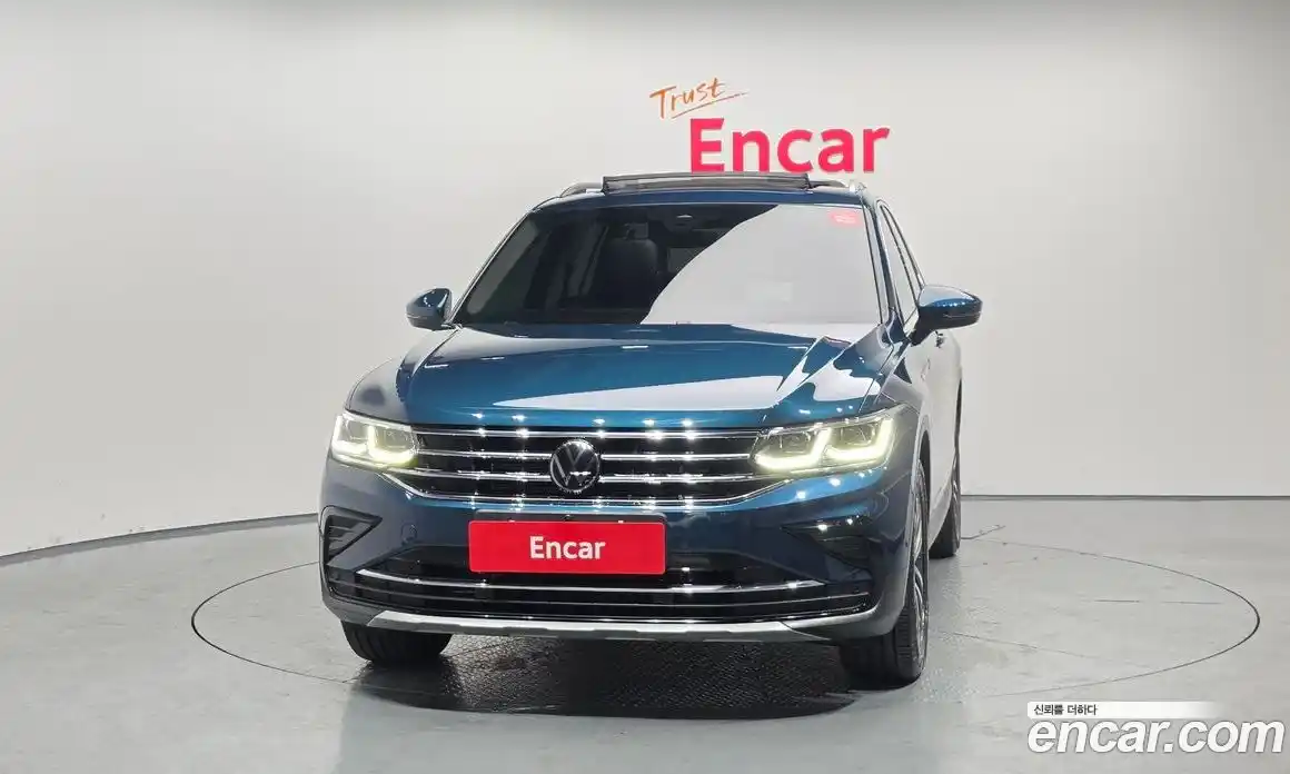 Volkswagen Tiguan 2023 2.0 Автомат в Москве № 198972, фото 20