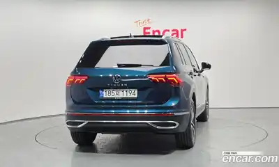 Volkswagen Tiguan 2023 2.0 Автомат в Москве № 198972, миниатюра 7