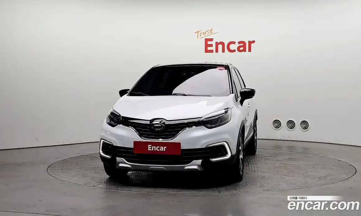 Renault QM3 2018 1.5 Автомат в Москве № 205507, фото 1