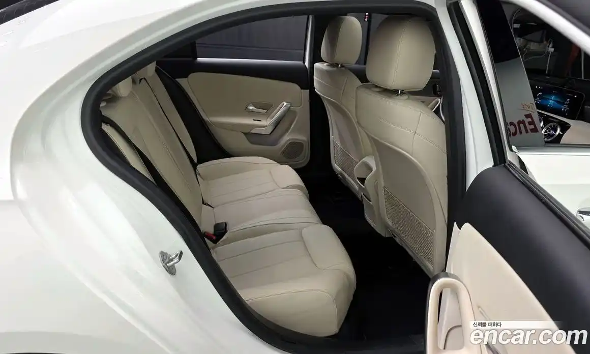 Mercedes-Benz A-Class 2020 2.0 Автомат в Москве № 206193, фото 6